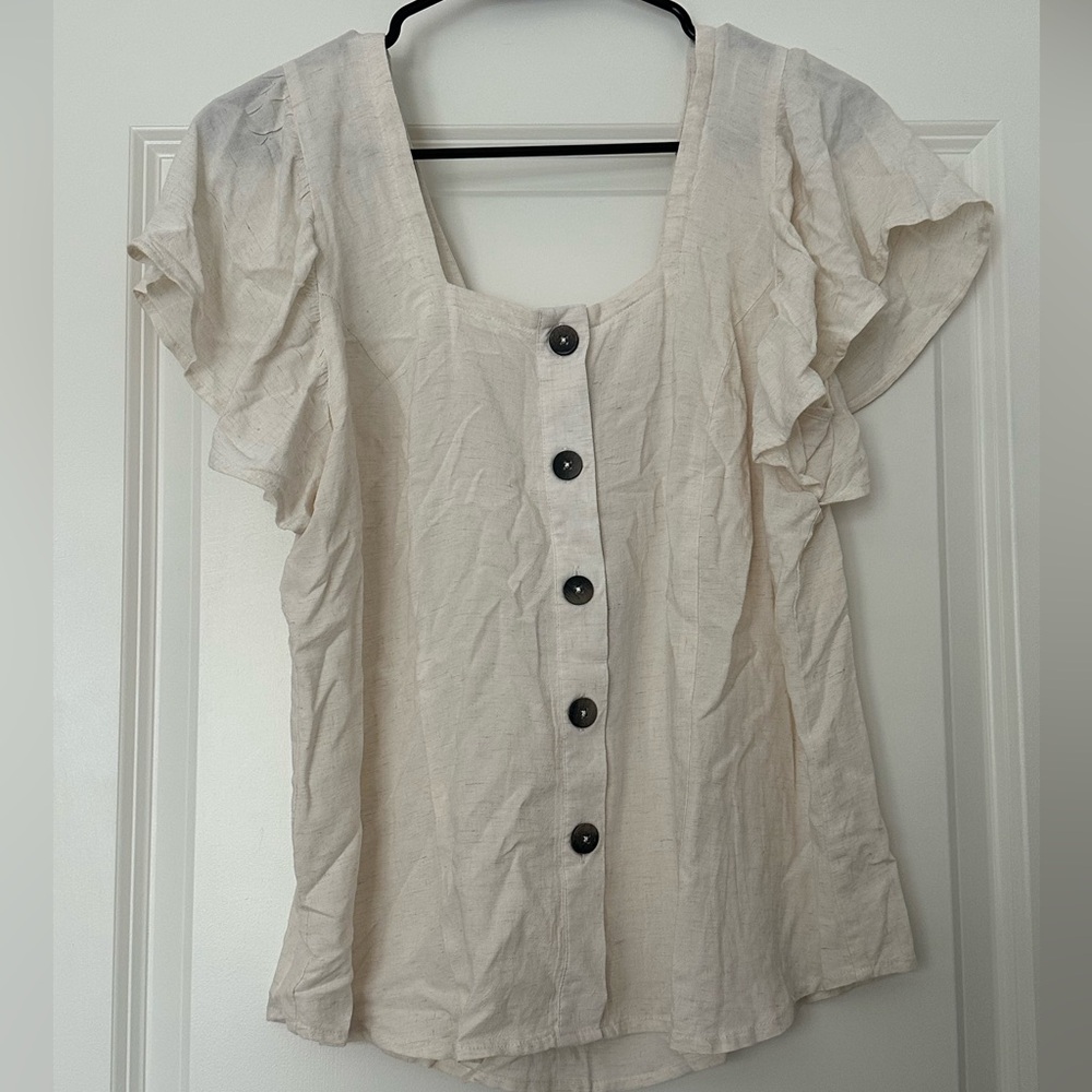 Universal Thread Cream Flutter Sleeve Blouse